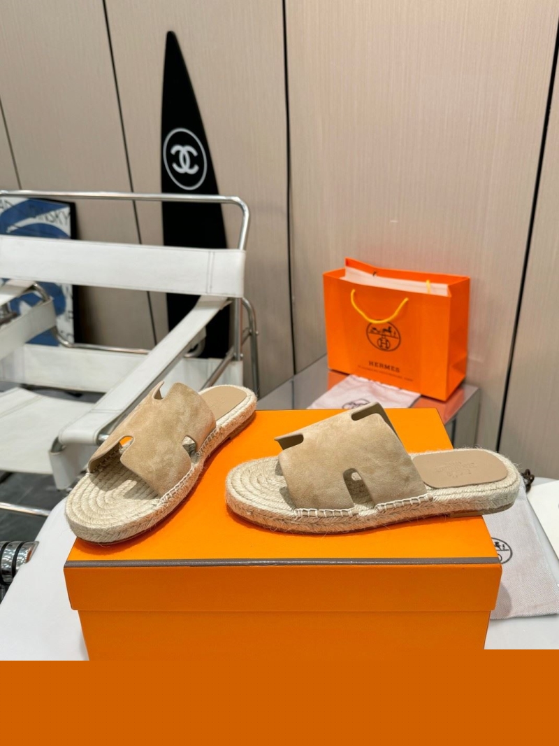 H**mes slippers